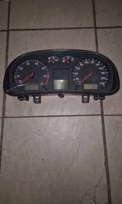 Volkswagen Golf IV Speedometer (instrument cluster) 0263628060 1J0920825 0110581552