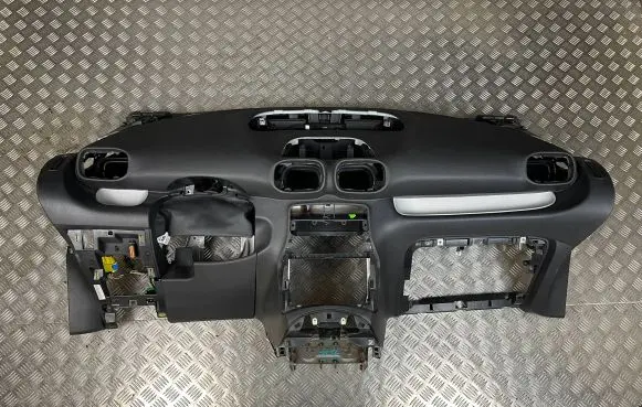 Citroen C3 Picasso Dashboard