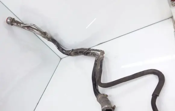 Fuel tank filler neck pipe