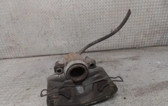 Skoda Octavia Mk2 (1Z) Front brake caliper