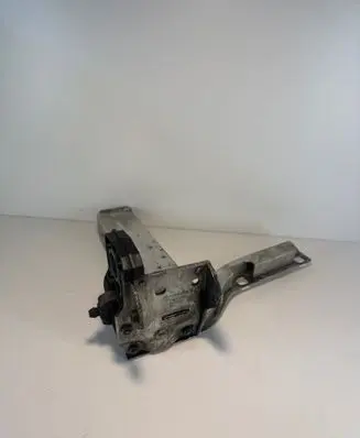 BMW 7 F01 F02 F03 F04 Radiator mount bracket 7186514 74314910 7583120