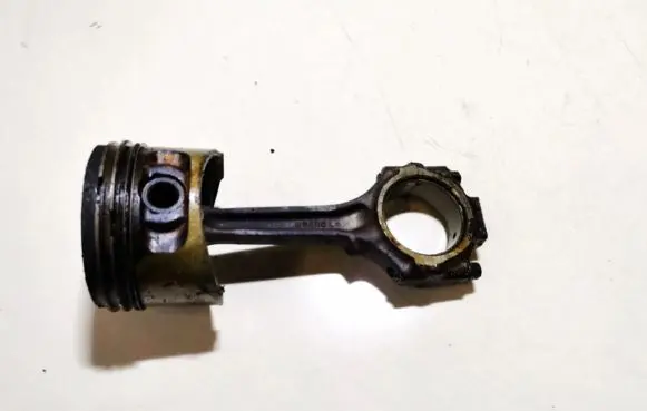 Ford Ka Piston with connecting rod 89ad
