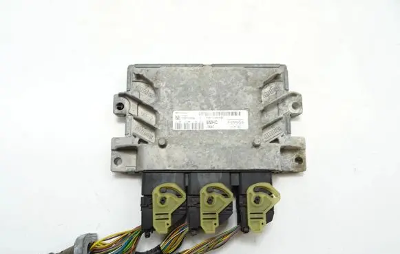 Ford Focus Engine control unit/module BV6112A650BC 8MHC S180127006