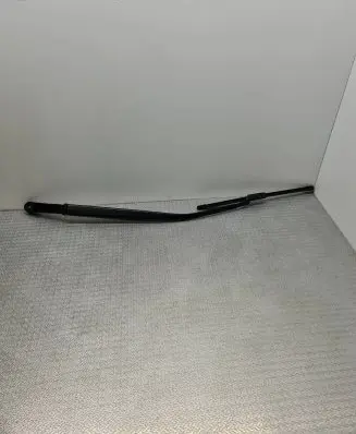 Toyota Prius (XW50) Front wiper blade arm 2755D