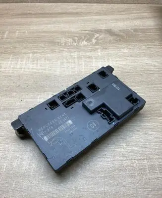 Mercedes-Benz E W211 Door control unit/module 2118701126
