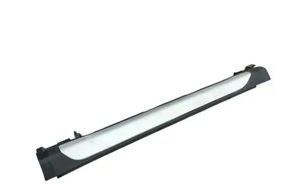 Suzuki SX4 S-Cross Front sill (body part) brak