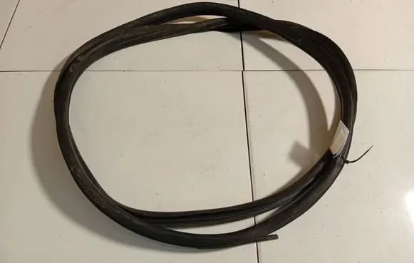 Citroen C4 Grand Picasso Rubber seal rear door 