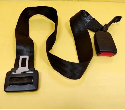 Volkswagen Golf IV Middle seatbelt (rear) 1J0857487D