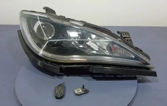 Chrysler Pacifica Headlight/headlamp 68228946AE