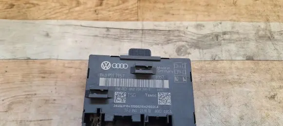 Audi Q5 SQ5 Door control unit/module 8K0959795F 8K0959795