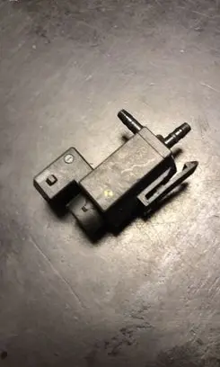 BMW 5 E60 E61 Vacuum valve 1742712