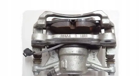 Volkswagen Golf VII Front brake caliper 5Q0106AK
