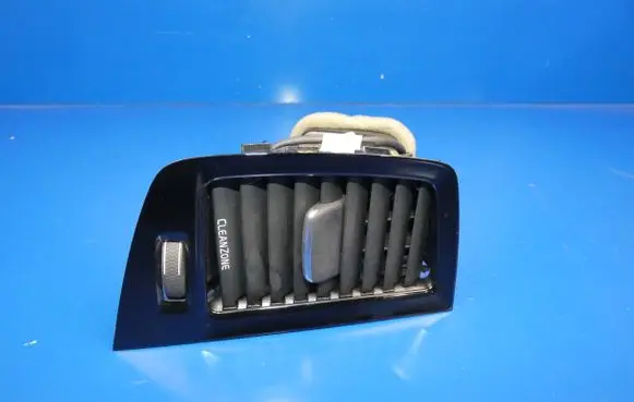 Volvo XC90 Dash center air vent grill 31363714 01032016 0948100602