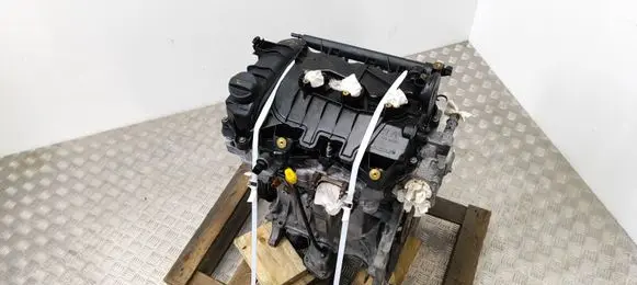 Peugeot 208 Engine HM01