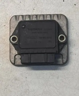 Audi 80 90 S2 B4 Ignition amplifier control unit 191905351B 339373