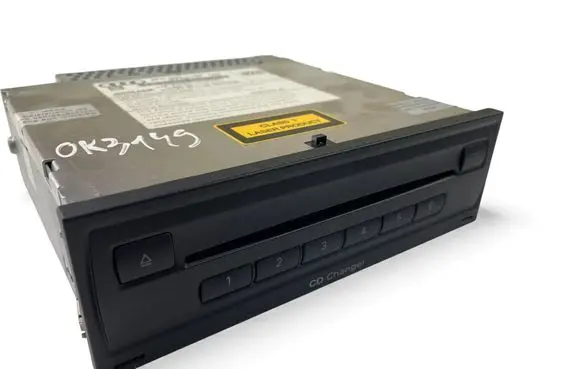 Audi A6 S6 C6 4F CD/DVD changer 4F0035110A