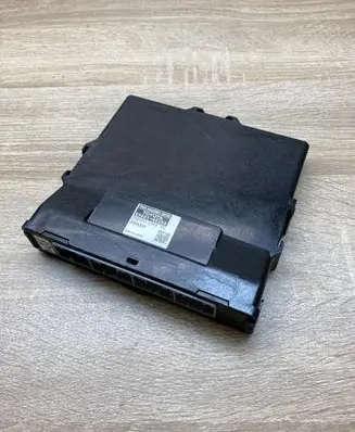 Lexus RX III Power management control unit 8968148350
