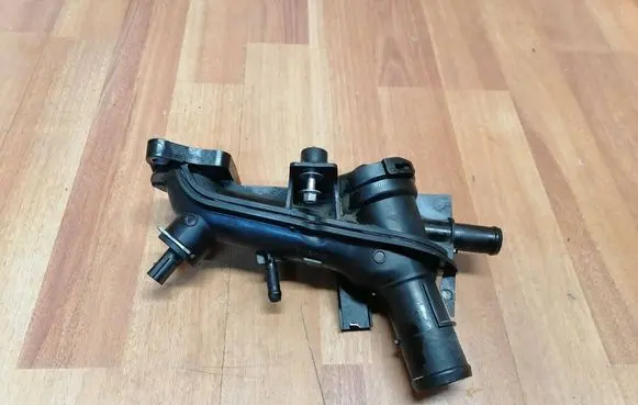 Renault Espace V (RFC) Thermostat/thermostat housing 110602449R 111310PS