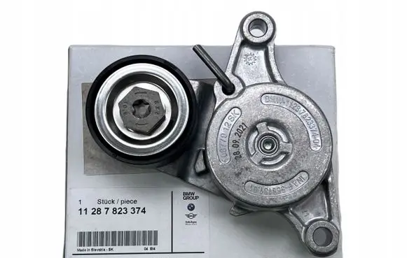 BMW 2 F22 F23 Generator/alternator belt tensioner 51247348530