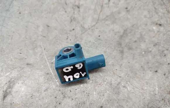 Volkswagen PASSAT B7 USA Airbag deployment crash/impact sensor 5K0959351A