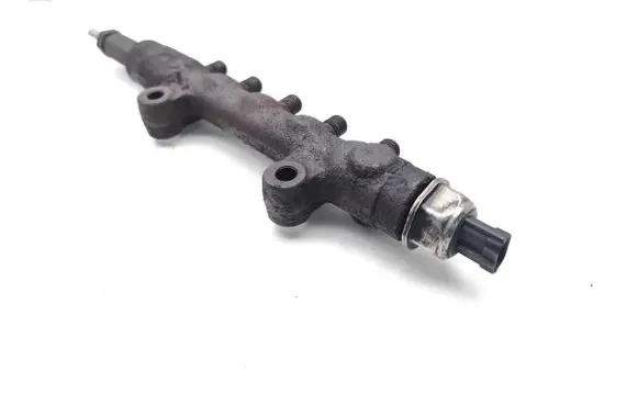 Ford Transit Fuel main line pipe