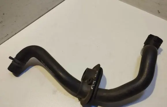 Audi A4 S4 B5 8D Engine coolant pipe/hose 8D0819373N 8D0819699