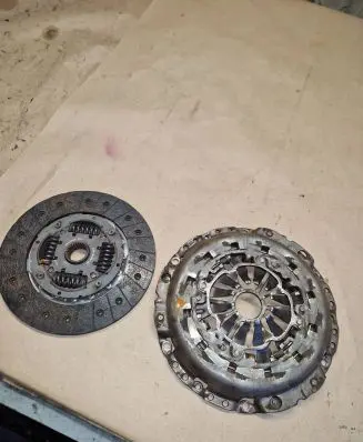 Clutch pressure plate