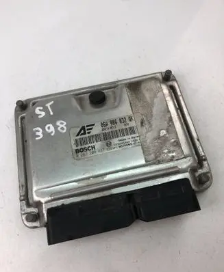 Seat Alhambra (Mk1) Engine control unit/module ECU 06A906032QK 0261208687
