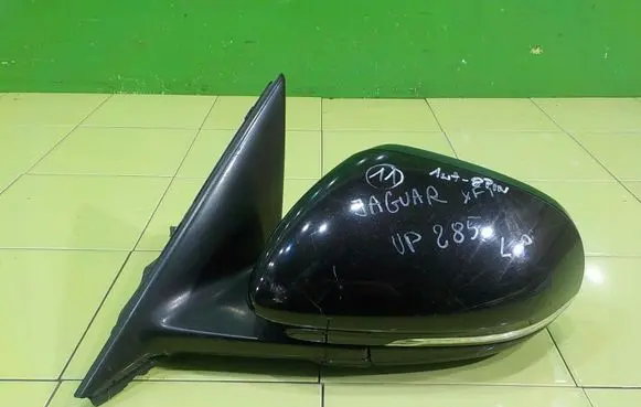 Jaguar XF X250 Front door electric wing mirror A049504 LEWE
