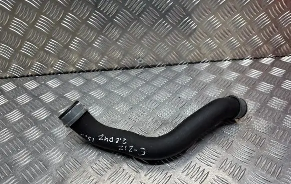 Mercedes-Benz E W212 Engine coolant pipe/hose A2125011782