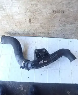 Audi A5 8T 8F Intercooler hose/pipe 8K0145673L