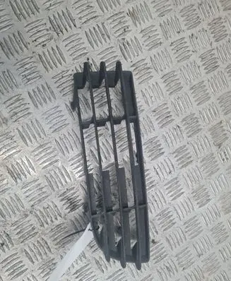 Mitsubishi Colt Front bumper lower grill MN105193
