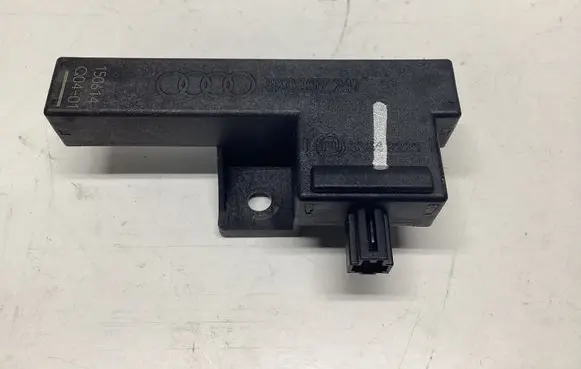 Volkswagen Touareg II Keyless (KESSY) go control unit/module 8K0907247 33542221 A3210120008