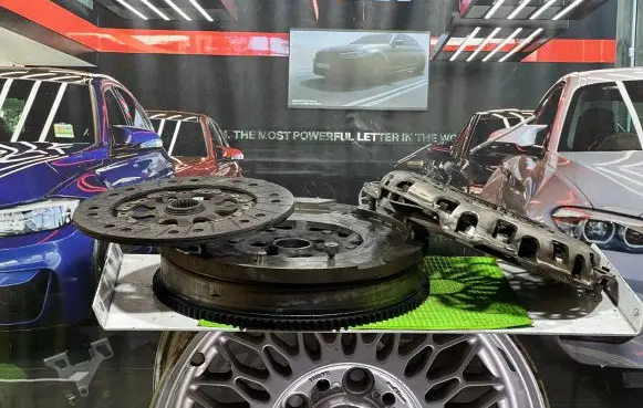 BMW 3 E90 E91 Dual mass flywheel 