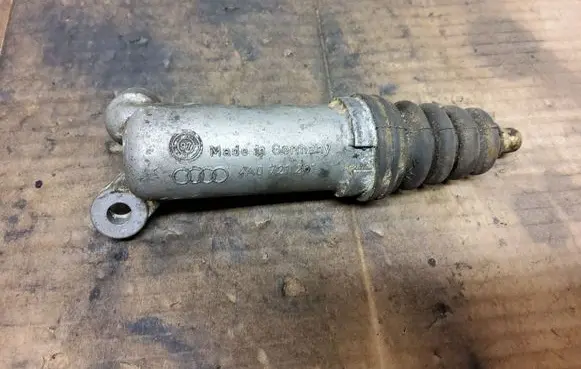 Audi A6 S6 C4 4A Clutch slave cylinder 4A0721261