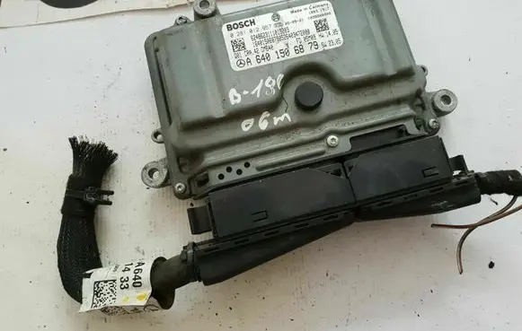Mercedes-Benz A W169 Engine control unit/module A6401506879 0281012957 401506879