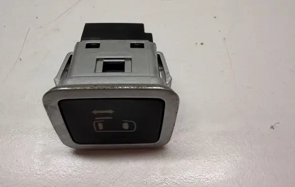Chrysler Pacifica Electric sliding door switch 6DQ22TRMAA