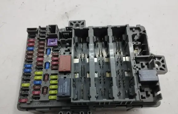 Honda Civic IX Fuse module 120309 0147044 116RA000021
