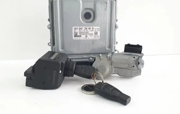 Engine ECU kit and lock set