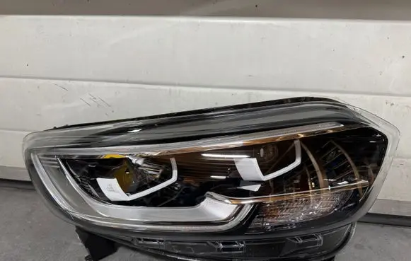 Renault Kadjar Headlight/headlamp 260106875R