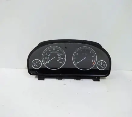 BMW 5 F10 F11 Speedometer (instrument cluster) 9227606