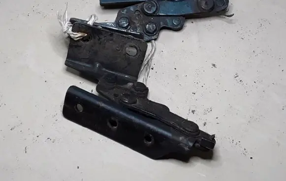 Renault Espace III Engine bonnet/hood hinges S8D300436M S8D300437M