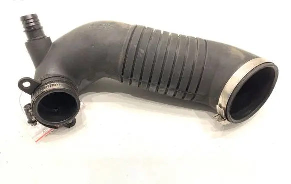 Audi A4 S4 B6 8E 8H Air intake hose/pipe 8E0129615