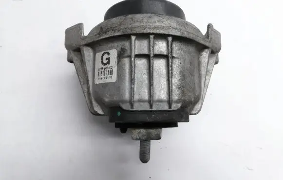 BMW X1 E84 Engine mount bracket 6768800