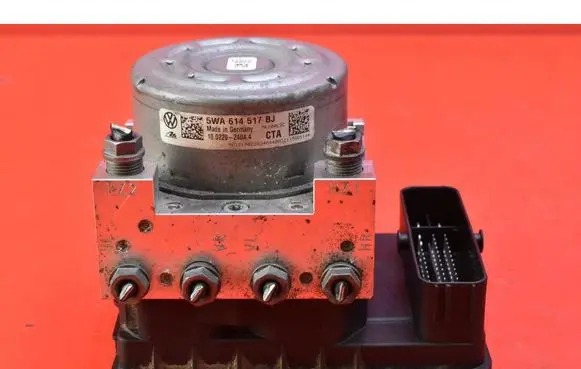 Skoda Octavia 985 ABS Pump 5WA614517BJ