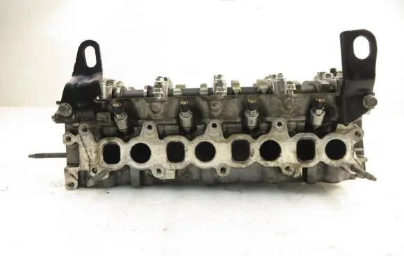 Opel Astra J Engine head 