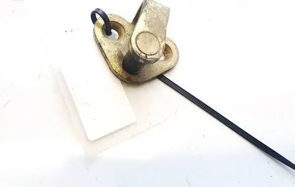 Peugeot 307 Rear door lock loop/hook striker 