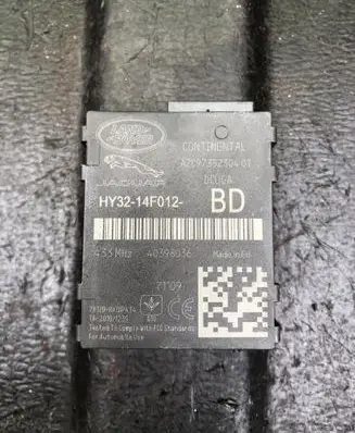Land Rover Discovery 5 Tire pressure control unit HY3214F012BD A2C97352304 HY3214F012