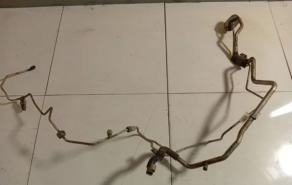 Honda FR-V Air conditioning (A/C) pipe/hose 