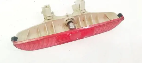 Mazda 3 I Third/center stoplight